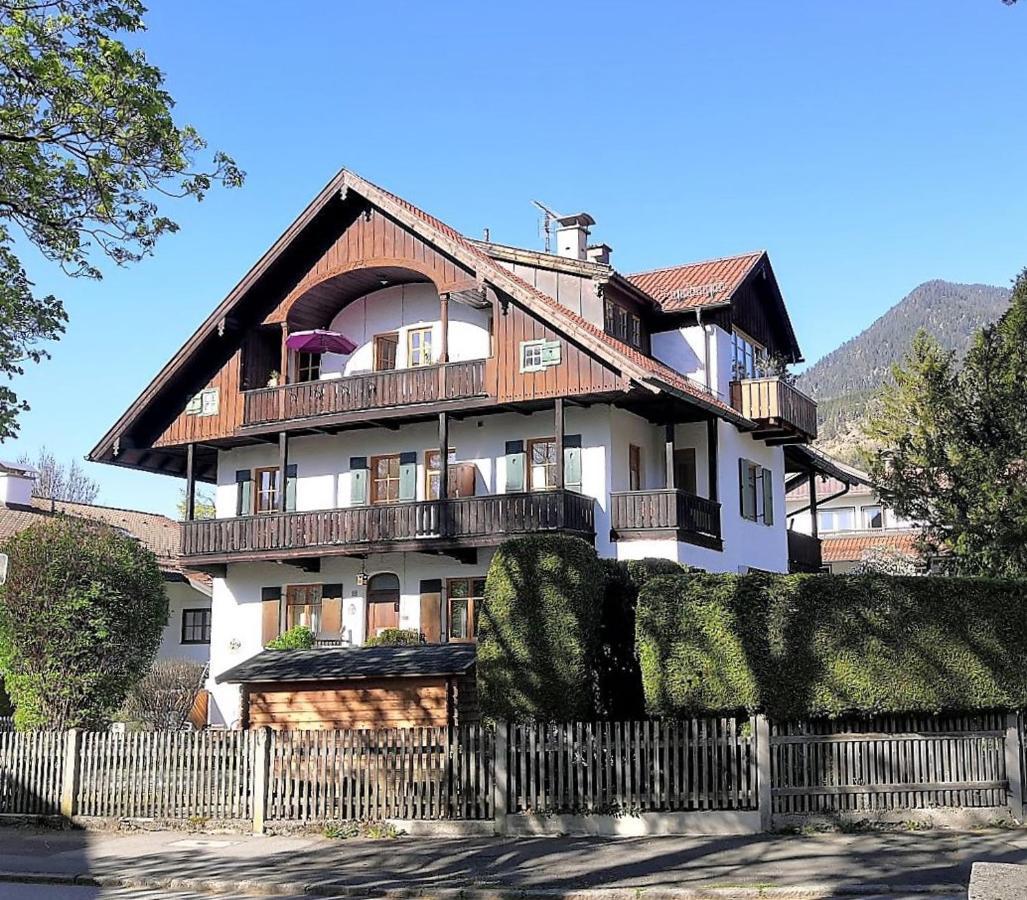 Ferienhaus Erika Garmisch-Partenkirchen Exterior foto